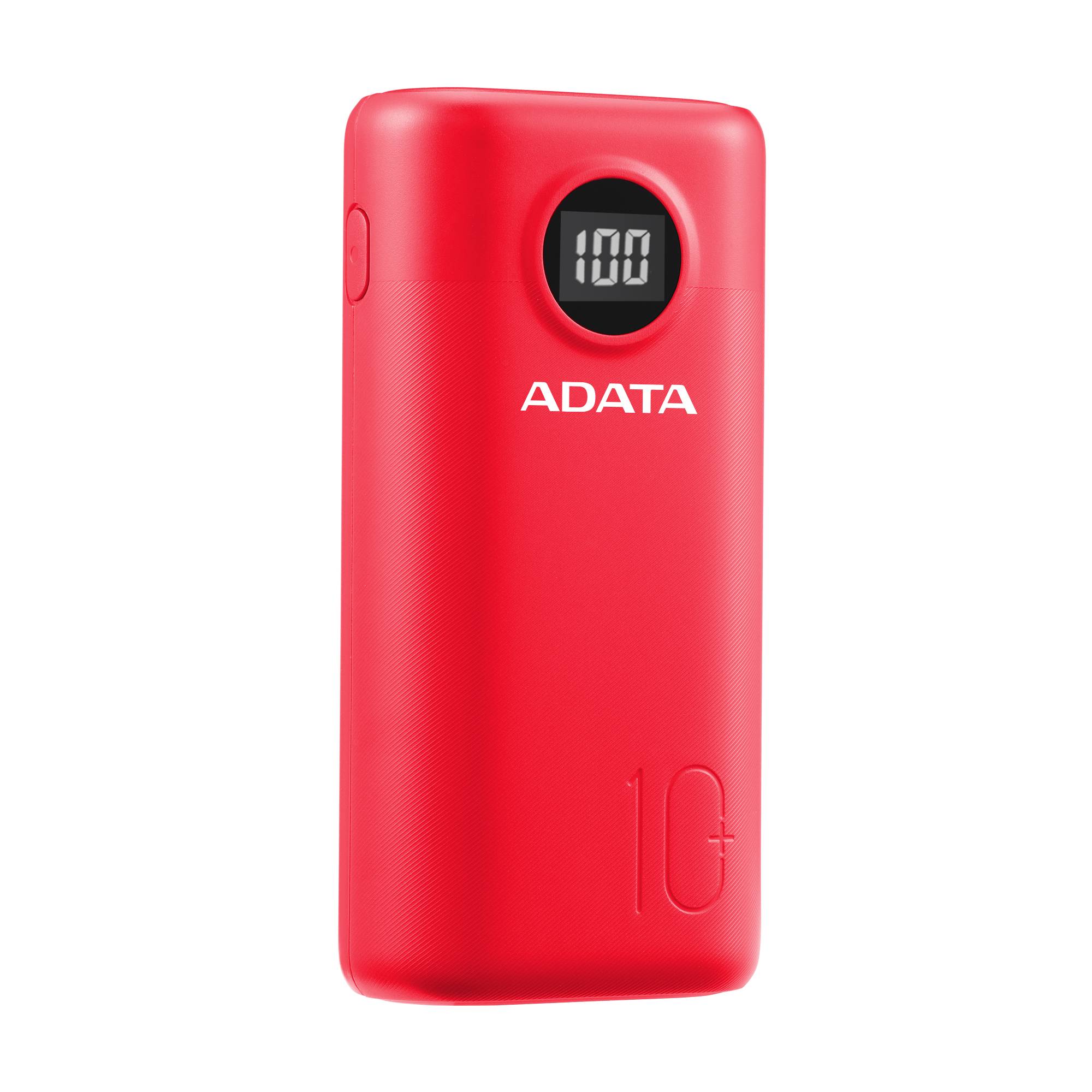 PowerBank ADATA P10000QCD - 10, 000 mAh. Dos puertos USB-A y un puerto USB-C, carga tres dispositivos simultáneamente, indicador de carga, color rojo.