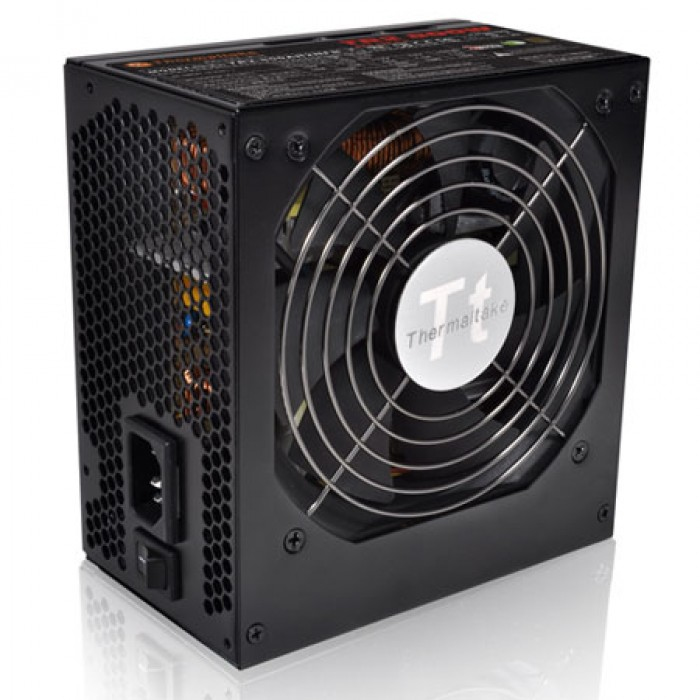 Fuente de Poder THERMALTAKE TR2 - 100 - 240 V, 50 - 60 Hz, Negro, 600 W, PC